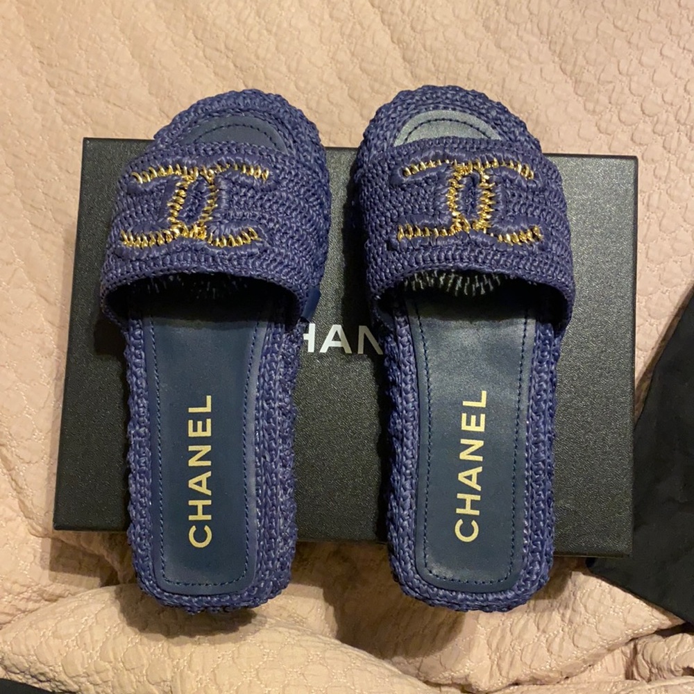 COPY - chanel mules slides